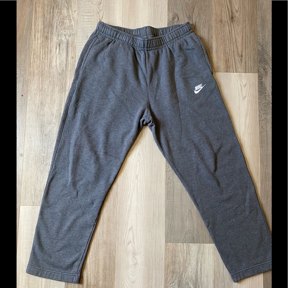 MENS NIKE size L grey sweatpants